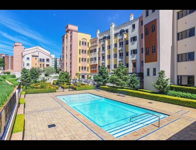 3 BEDROOM TOWNHOUSE FOR SALE IN BEDFORD GARDENS